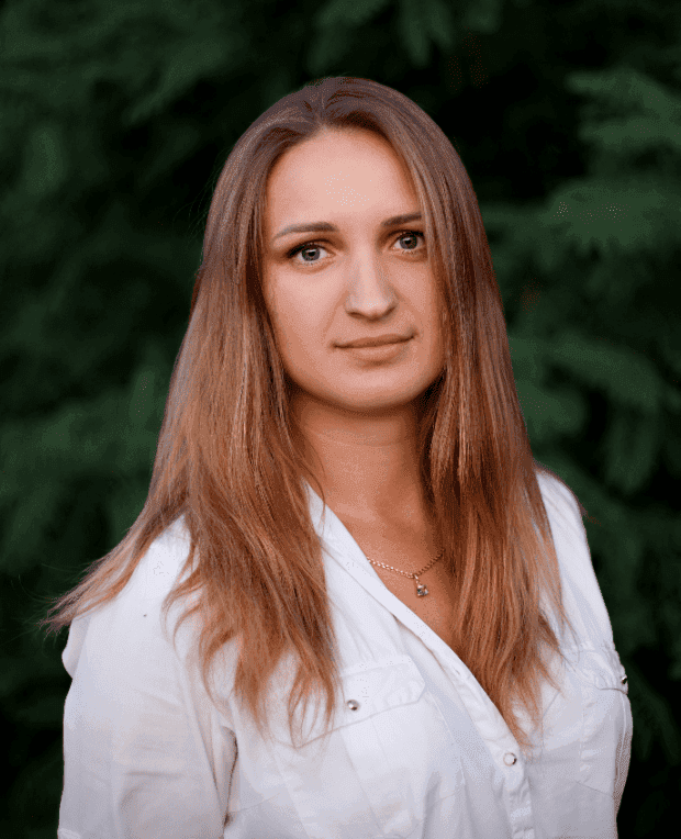 olena - Principal Solutions Architect